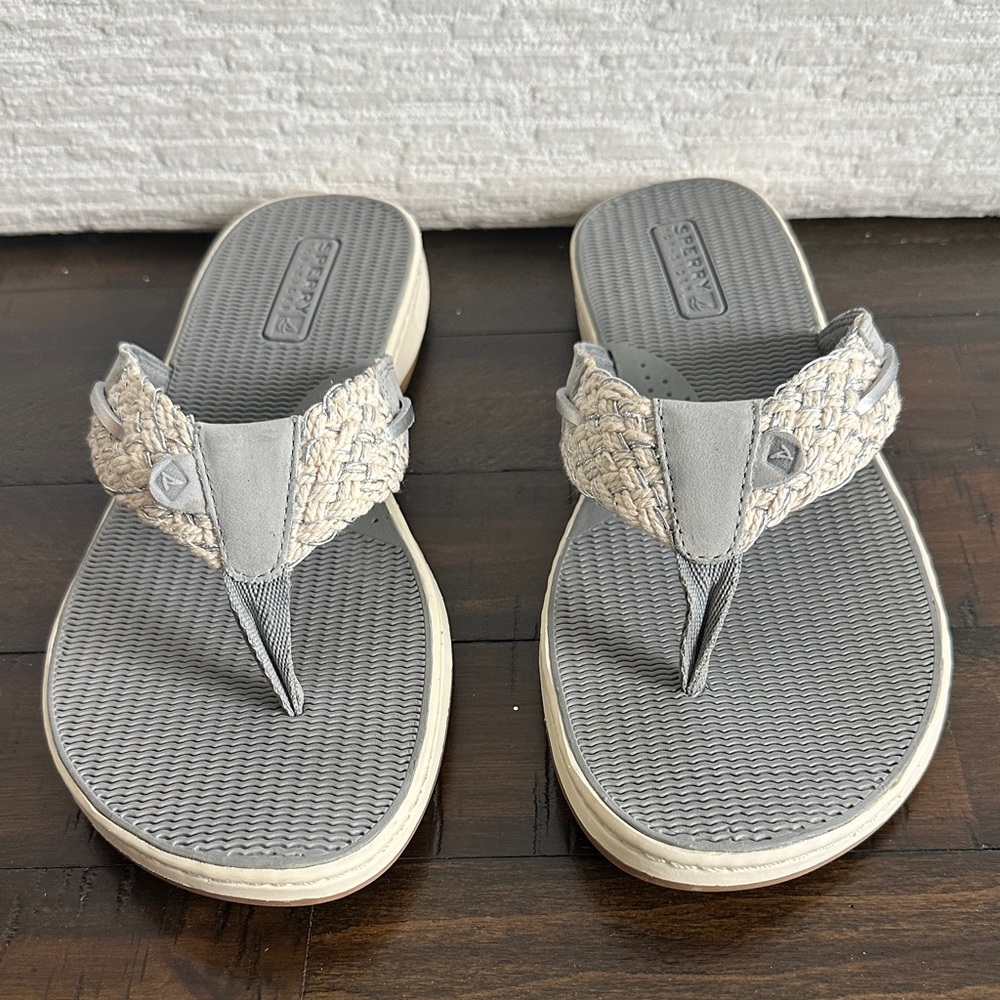 Sperry Lt Gray and Silver Women's Sandals NIB